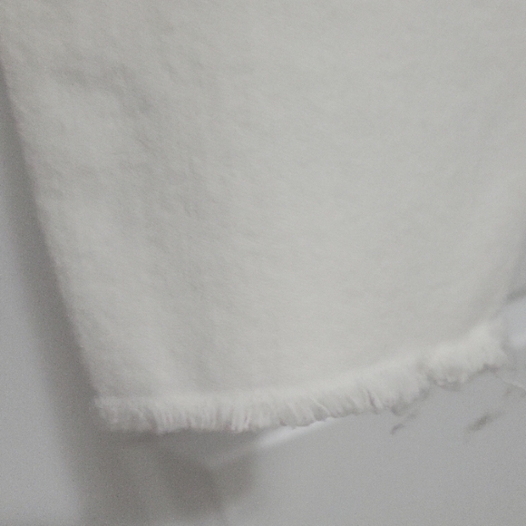 Levi's Women's White Jeans - Picture 8 of 9